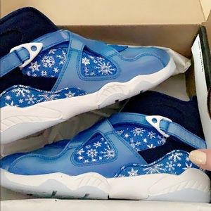 Jordan retro 8 snowflakes, kids size 2Y